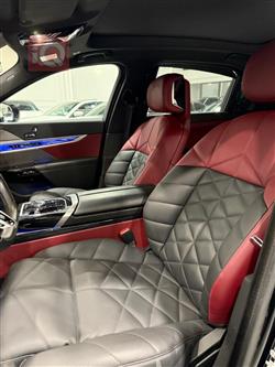 بي ام دبليو الفئة 7